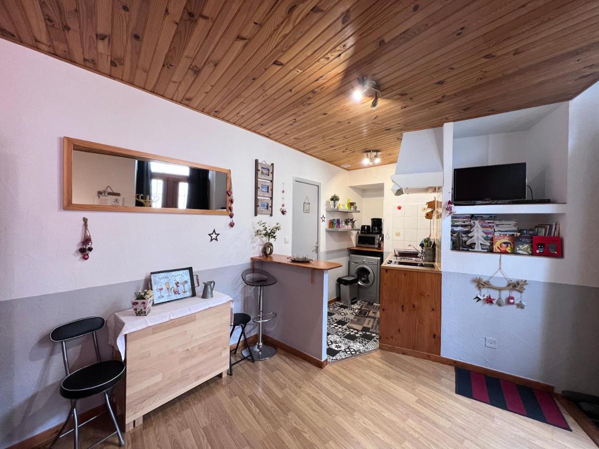 L'Astazou "Pret Gracieux Du Materiel De Ski" Au Studio Luz-Saint-Sauveur Εξωτερικό φωτογραφία
