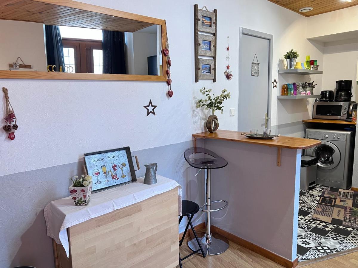L'Astazou "Pret Gracieux Du Materiel De Ski" Au Studio Luz-Saint-Sauveur Εξωτερικό φωτογραφία