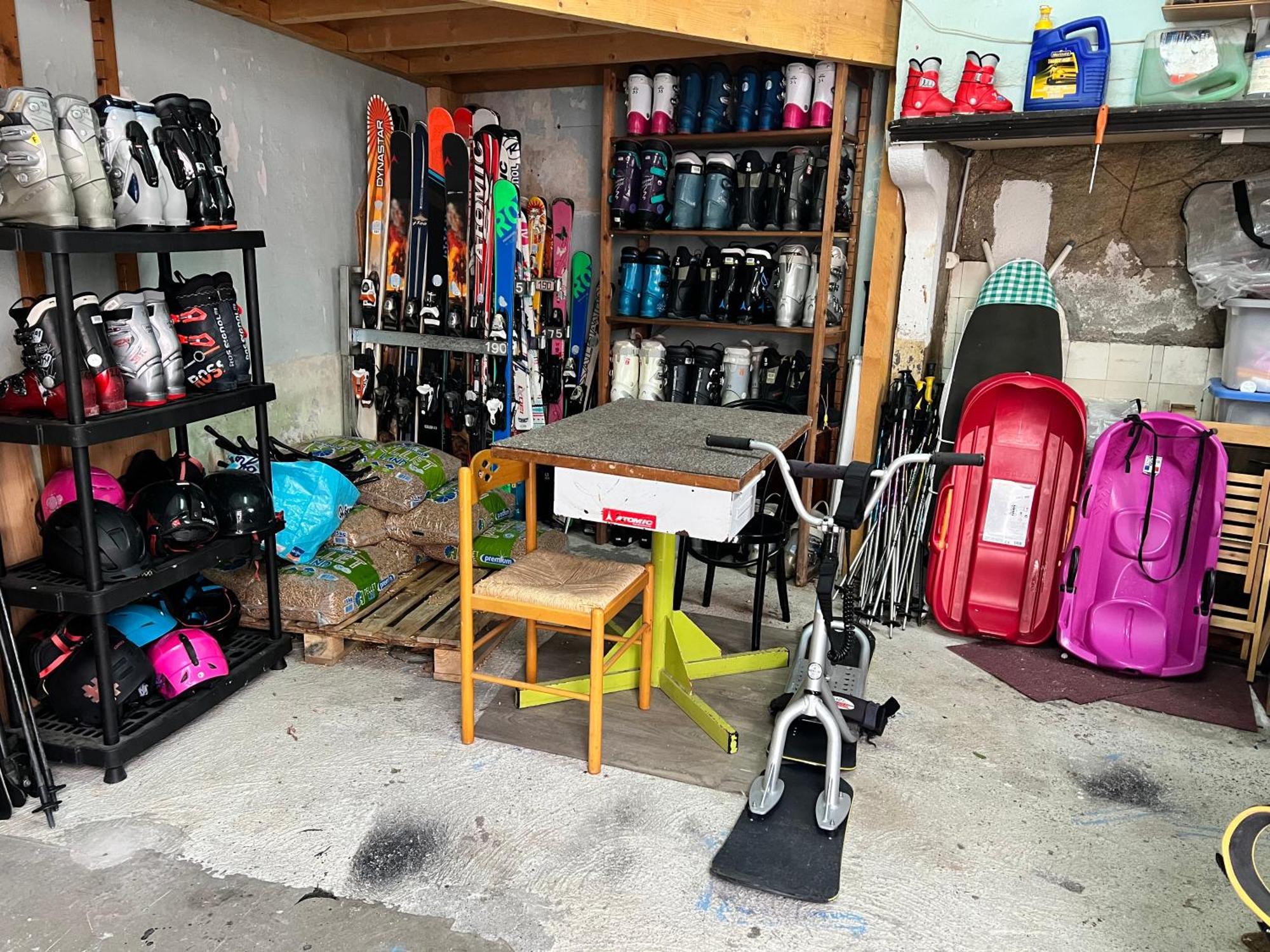 L'Astazou "Pret Gracieux Du Materiel De Ski" Au Studio Luz-Saint-Sauveur Εξωτερικό φωτογραφία