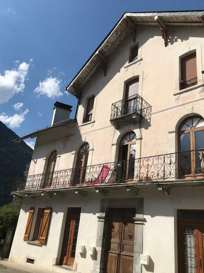 L'Astazou "Pret Gracieux Du Materiel De Ski" Au Studio Luz-Saint-Sauveur Εξωτερικό φωτογραφία
